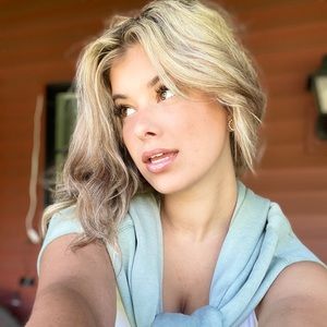 Meet your Posher, Andee